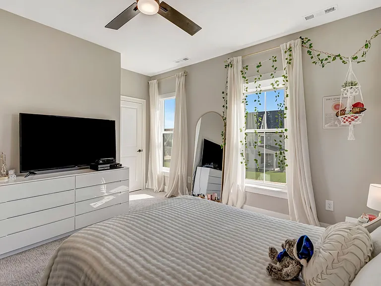 3270 Sassafras Ln — Photo 37