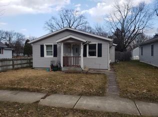 916 S 12th St, Goshen, IN 46526