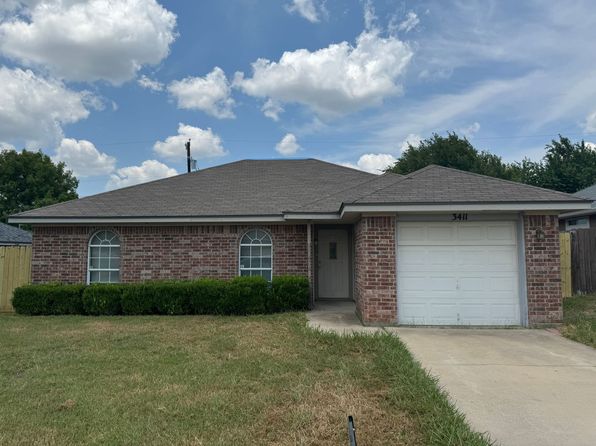 3411 Warfield Dr