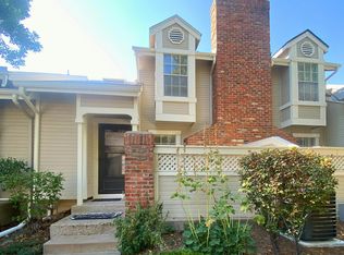 2882 W Long Cir APT C, Littleton, CO 80120