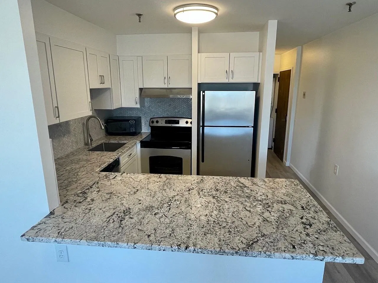 1 bed, 788 sqft, $2,200 — Photo 4