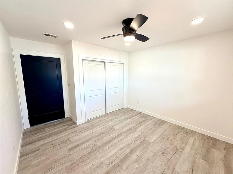 239 Nancy St — Photo 20
