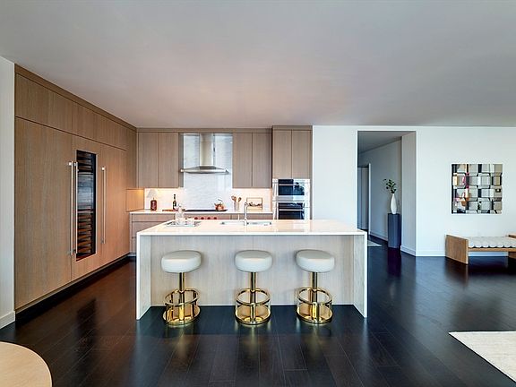 3rd image of 150 Seaport Blvd #Penthouse 2c
