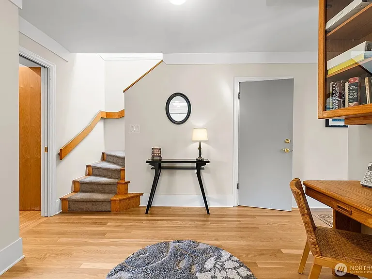 33 N Bay Ln — Photo 8