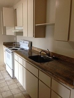 3rd image of 240 Linden St APT 211