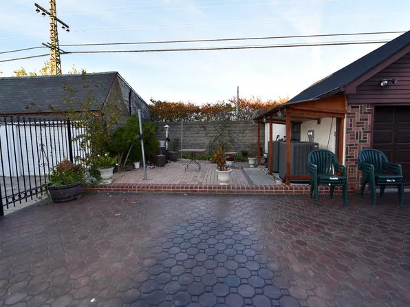 6321 Alderton St, Rego Park, NY 11374