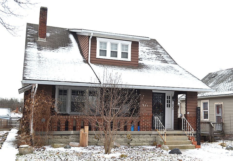1st image of 321 E 2nd St