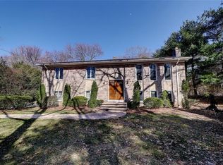 24 Sturbridge Ave, Smithfield, RI 02828