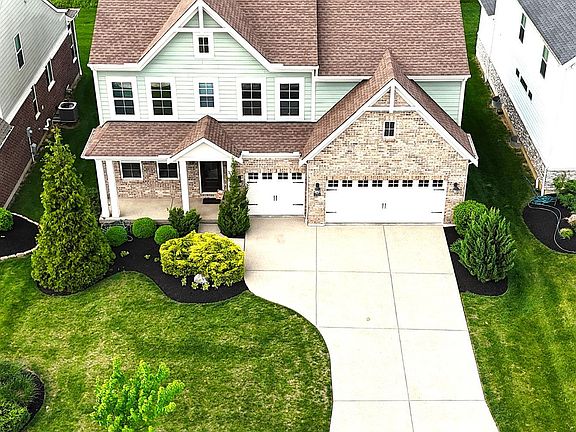 2nd image of 5724 Victoria Rd