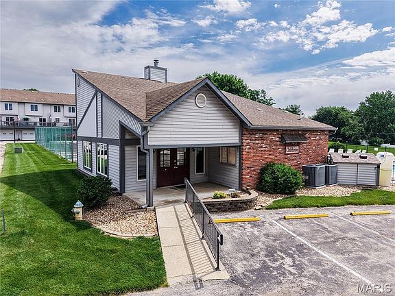 5th image of 4207 Sherman Park Dr #14G