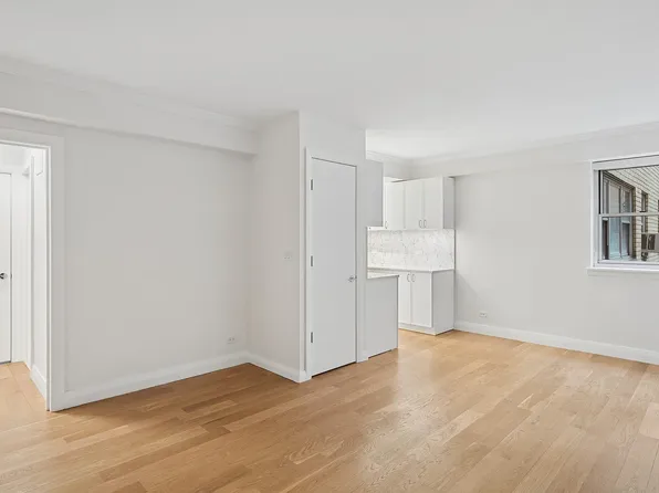 85 E End Ave, New York, NY