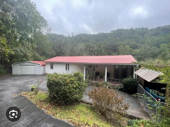 3086 Loop Seven Hwy, Davy, WV 24828