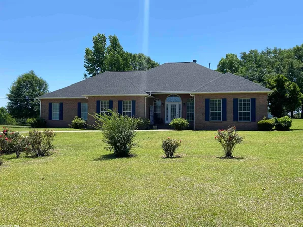 418 Azalea Dr, Monroeville, AL 36460