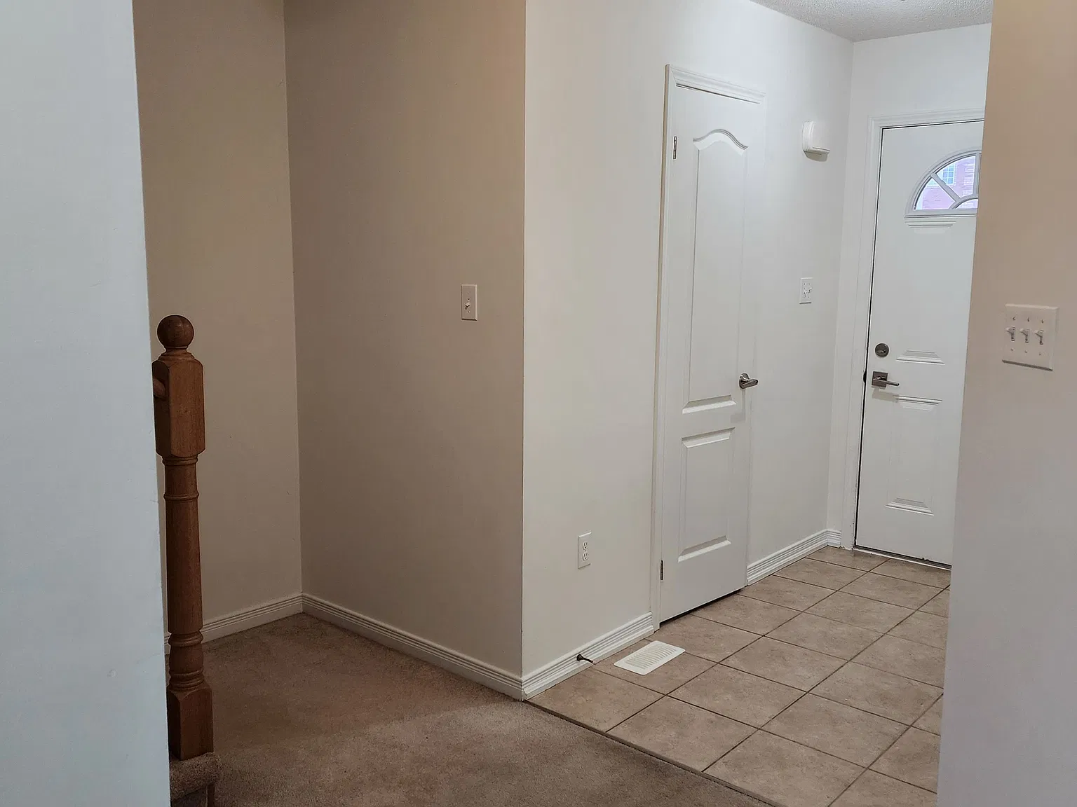 3 bed, $2,400 — Photo 2