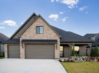 5708 E 126th St S, Bixby, OK 74008