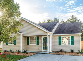 2418 Stratford Lake Rd, Winston Salem, NC 27103