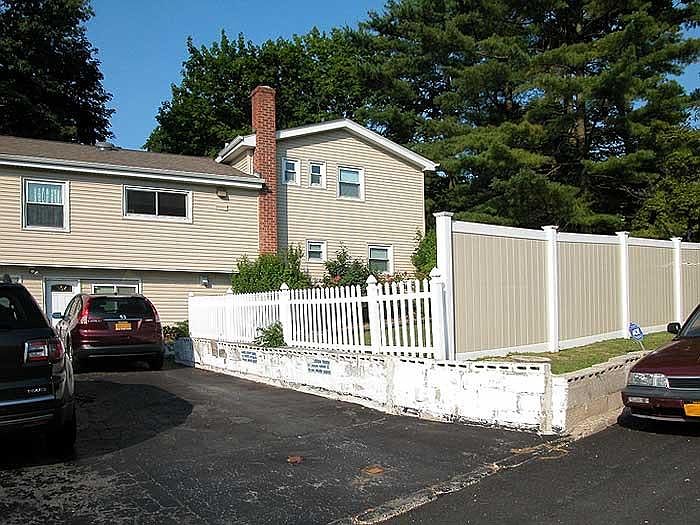 1st image of 1 Dorchester Dr
