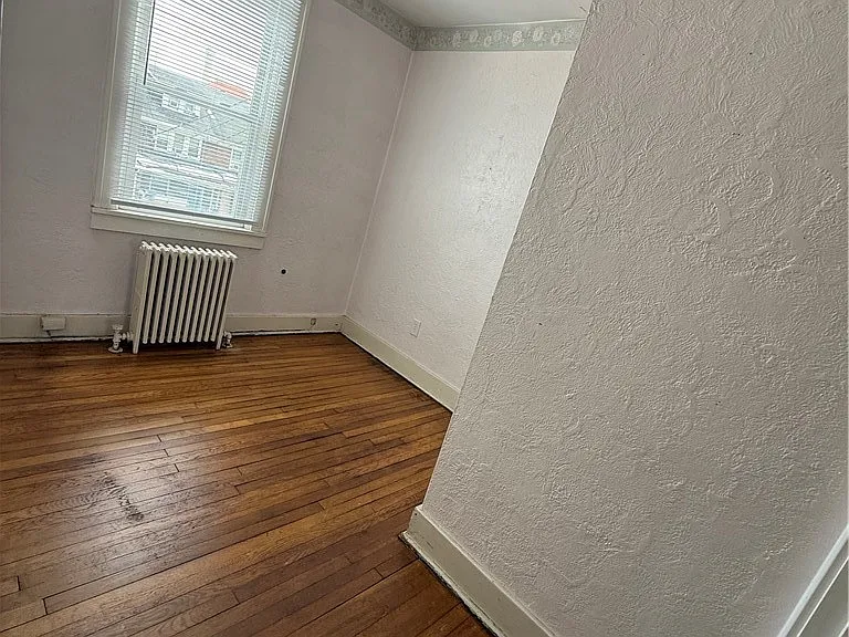 2332 Sherbrook St — Photo 9