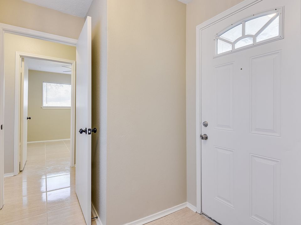 1st image of 17508 Favor Bend Dr