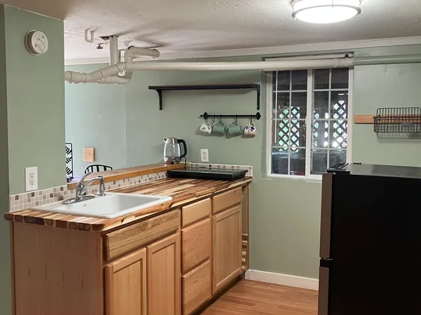 (undisclosed Address), Forest Grove, OR 97116