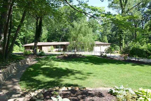 1st image of 2530 Knob Hill Dr