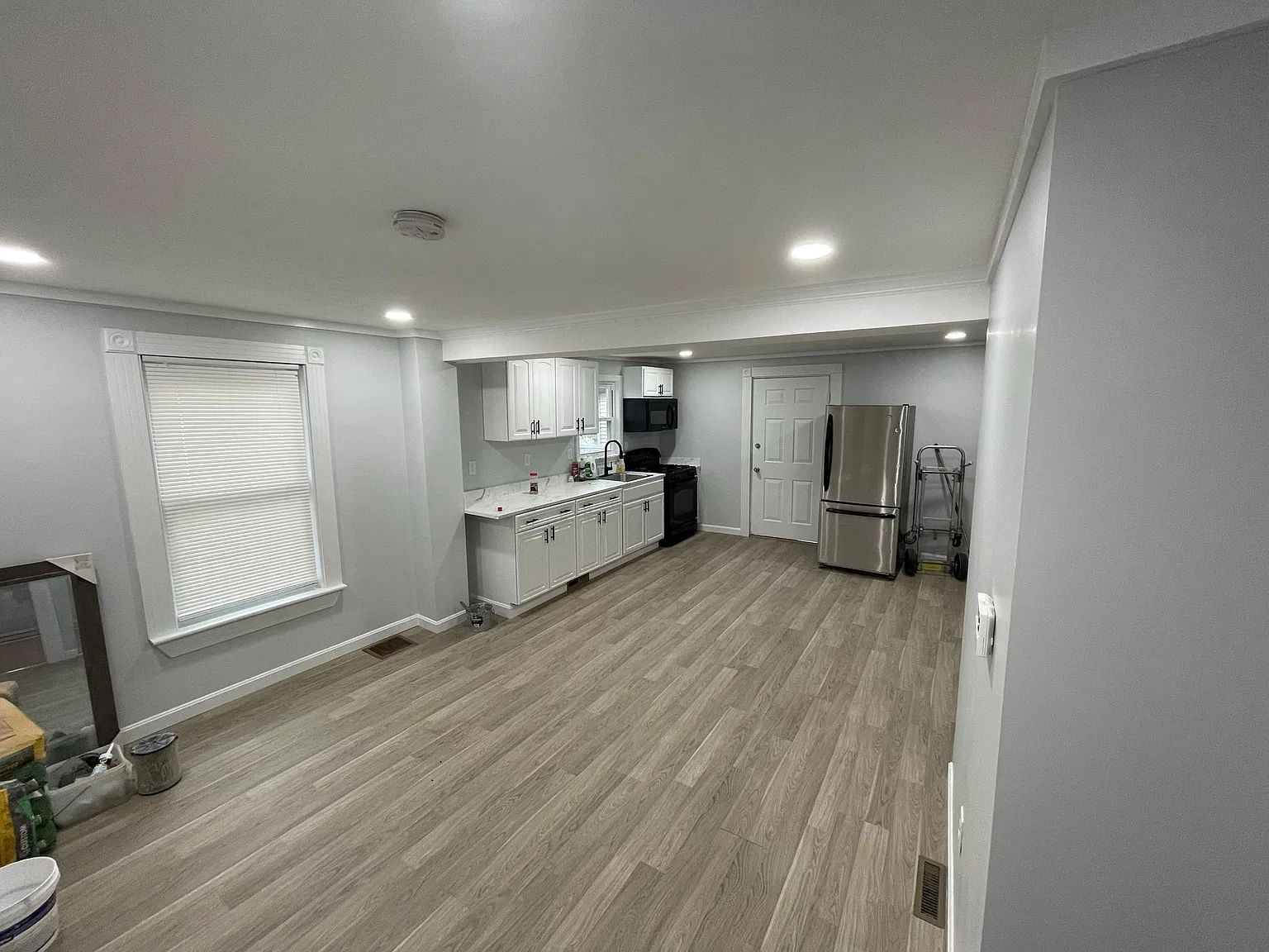 112 Marshall St — Photo 2
