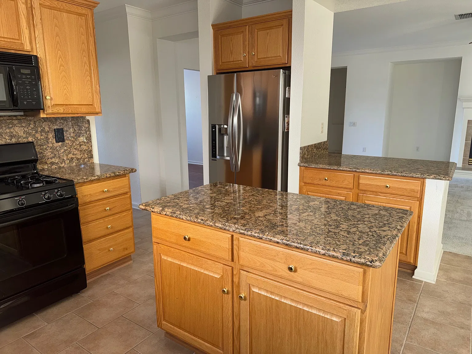 2093 Winding Way — Photo 4
