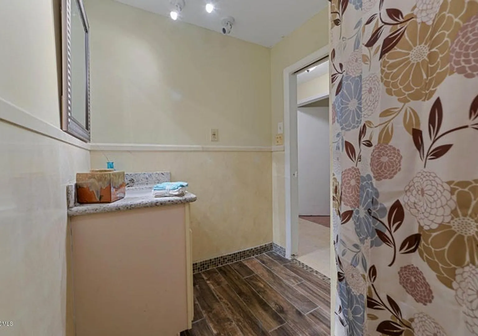 Large Home Close to the Beach!! — Photo 3