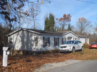 1326 Sager Rd, Dandridge, TN 37725