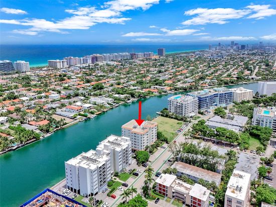 9341 E Bay Harbor Dr APT 3D, Bay Harbor Islands, FL 33154