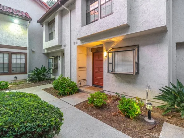 242 Kauai Ln, Placentia, CA 92870