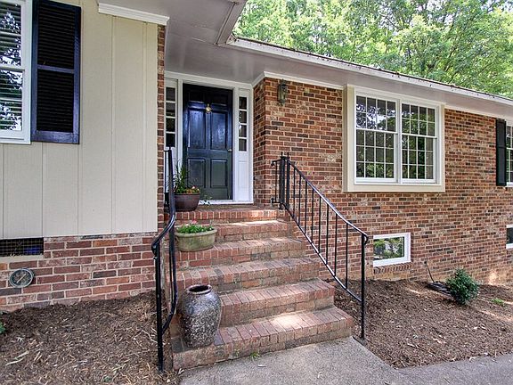 4th image of 6211 Gaywind Dr