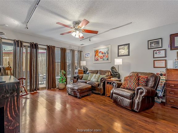 4th image of 4345 Carter Creek Pkwy APT 4