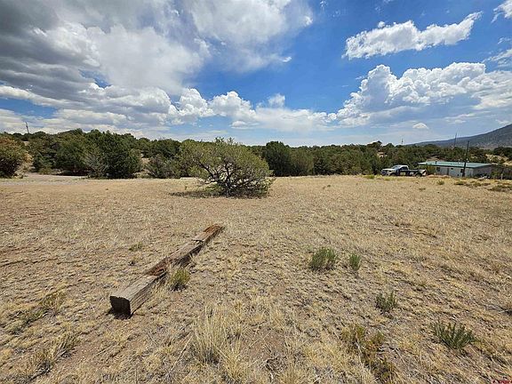 5th image of 613 Comanche Peak Road