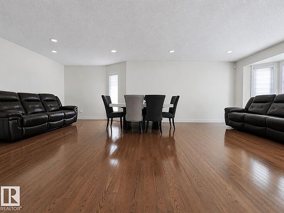 3rd image of 15235 61st St NW