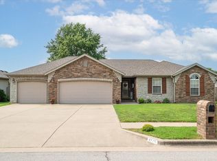 4776 W Stanford St, Springfield, MO 65802