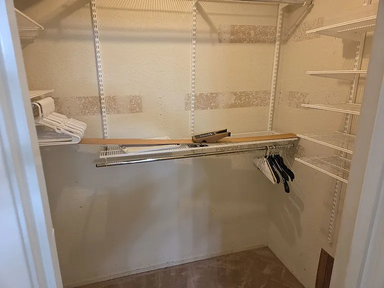 Mstr closet, walk in