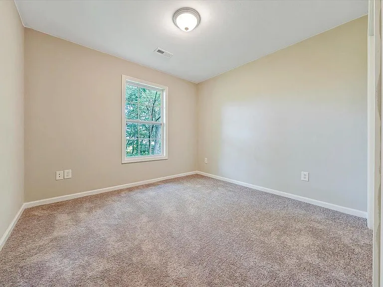 6852 Woodcreeper Dr — Photo 27