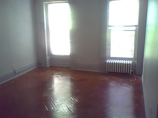 Rented by Green Line Realty | media 28