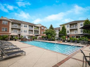 7101 Cenrose Cir #7124, Westwood, NJ 07675