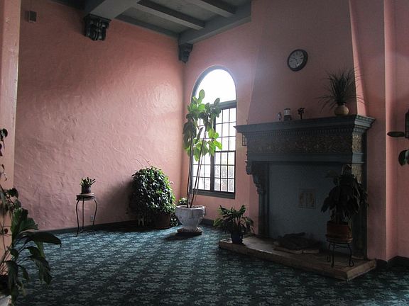2nd image of 346 N Vermont Ave APT 503