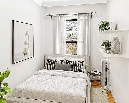 4th image of 904 President St #6R