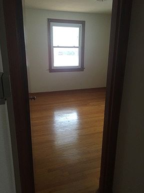 2nd image of 1227 Wachtel Ave