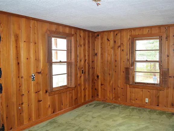 4th image of 113 W Tickle St
