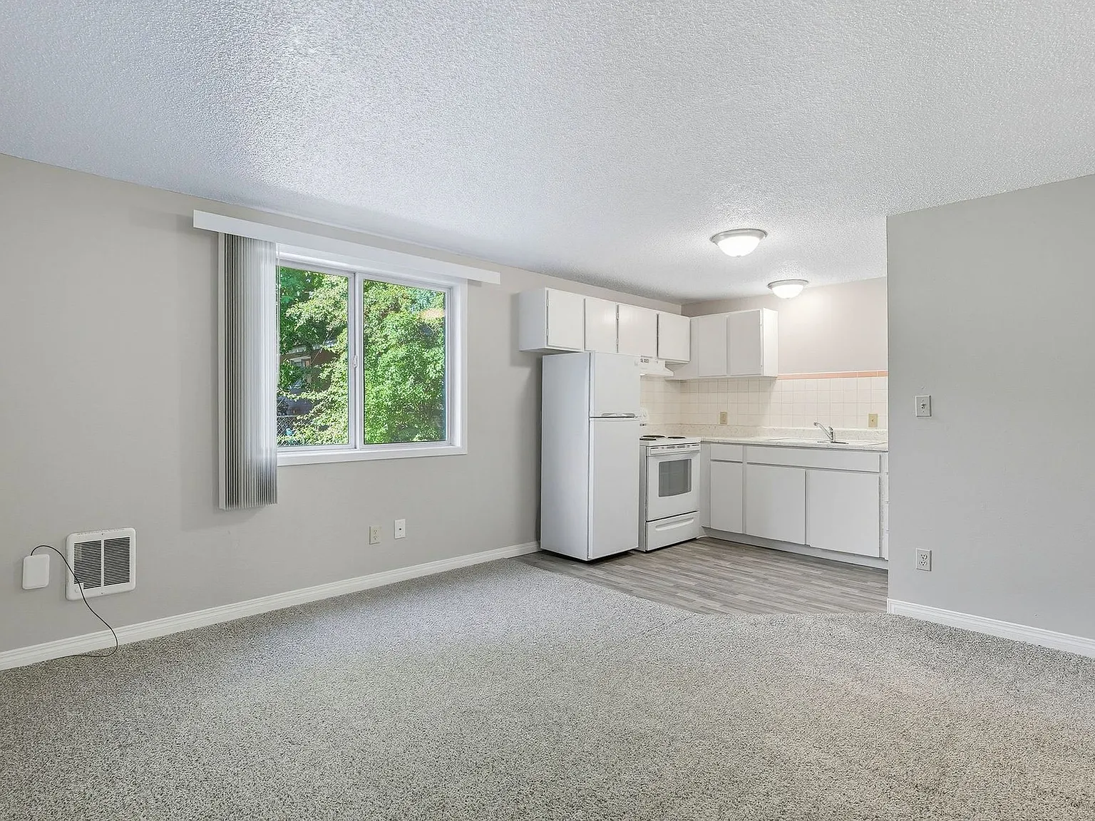 Eagles Landing Apartments — Photo 4