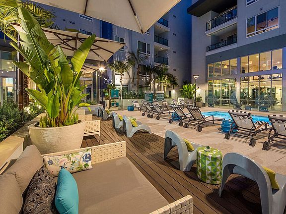4th image of 7050 Friars Rd #154