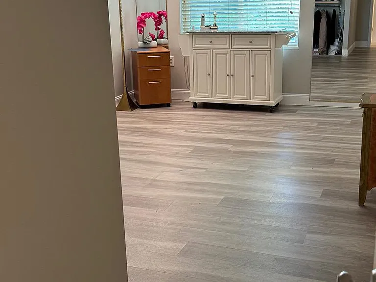 8330 Greensboro Dr #6/0003 — Photo 16
