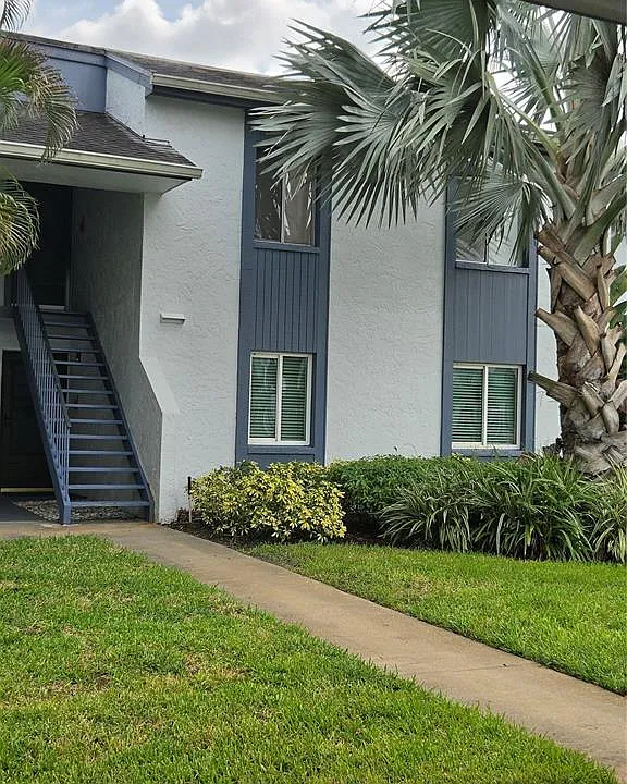 235 Cypress Ln #235