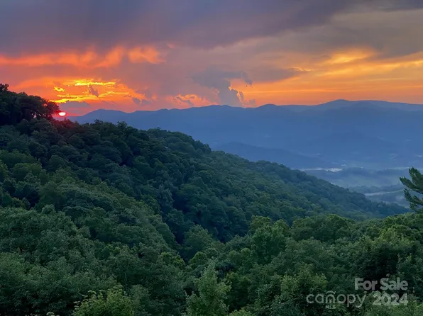 80 Stoney Falls Loop #3-203, Burnsville, NC 28714