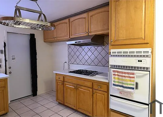 3002 W Borchard Ave — Photo 8